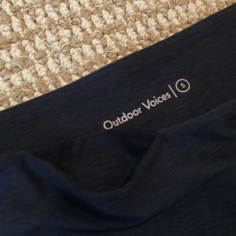 Outdoor Voices Two-Tone Leggings Black Blue Small - Picture 5 of 7